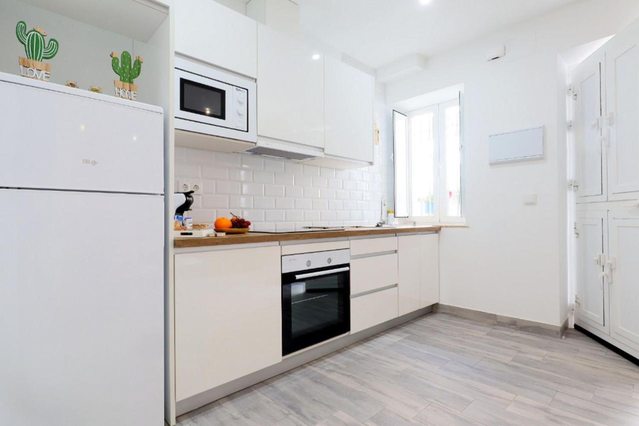 Acogedor Loft En Bajo Centrico Con Parking Wifi Apartment